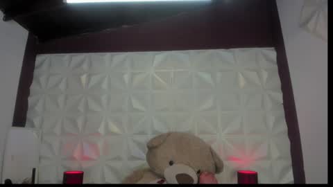 Nikole online show from December 23, 12:41 pm