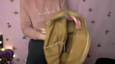 Nikolleta online show from December 4, 1:24 pm