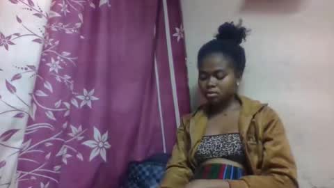 nilah online show from November 22, 6:43 pm