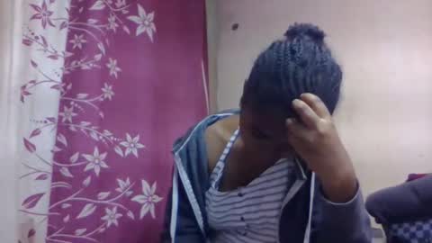 nilah online show from October 16, 7:33 am