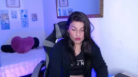 nina__777 online show from January 16, 4:30 am