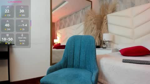 nina__ford online show from November 3, 7:29 pm