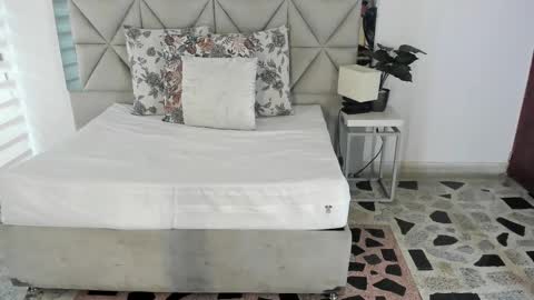  Nina  online show from October 14, 8:22 pm