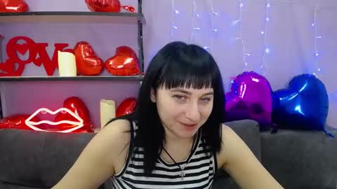 ninaflawlees online show from March 2, 5:01 am