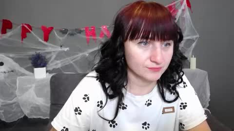 ninaflawlees online show from October 16, 12:08 pm