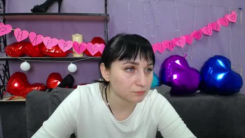 ninaflawlees online show from February 6, 5:25 am