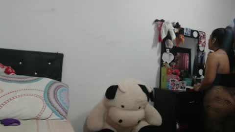 Snapshot of ninapalmer chatting on October 5, 9:09 pm Ninapalmer online show from October 5, 9:09 pm