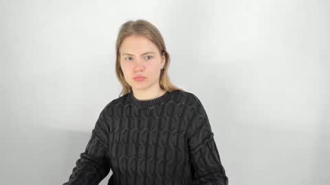 ninarihh online show from March 12, 9:44 am