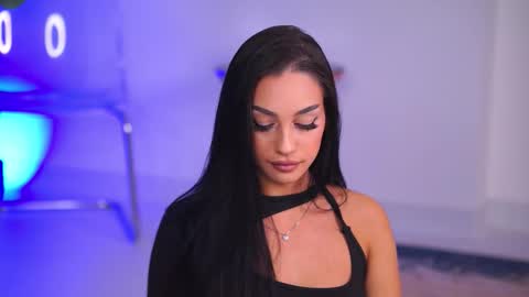 Ninna online show from December 15, 8:25 pm