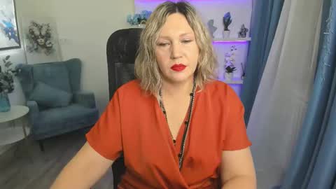 ninastarle online show from January 15, 11:38 am