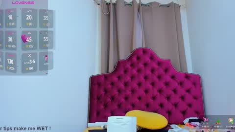 nina dee online show from January 7, 4:18 am