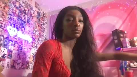 NIVIA WOLFE online show from December 15, 3:45 am