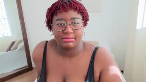 noa8 online show from August 3, 1:06 pm