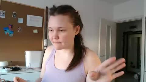 nodarell online show from March 12, 2:20 pm