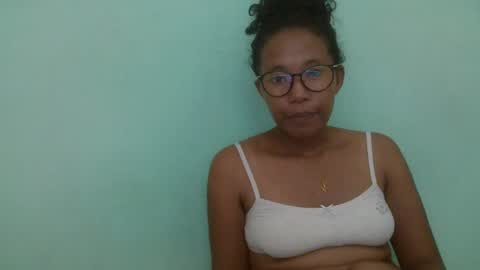 noellah online show from March 5, 4:46 pm