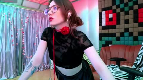 northern_moon online show from May 9, 8:05 am