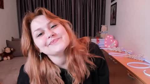 NORA online show from April 16, 9:39 pm