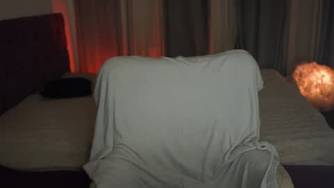 Tina online show from May 4, 8:01 pm