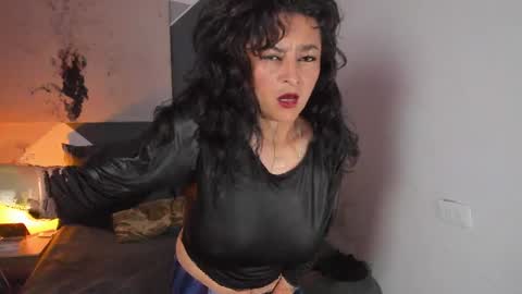 nova_scarlett online show from April 7, 3:58 pm