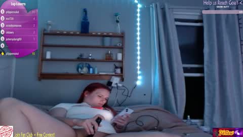 Snapshot of novanautiesxxx chatting on October 6, 8:20 am LX Nautie online show from October 6, 8:20 am