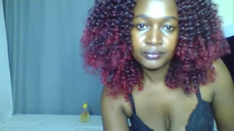 nutgal online show from November 9, 6:15 pm