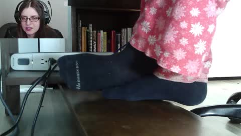 Nyctophilic online show from April 6, 3:57 pm