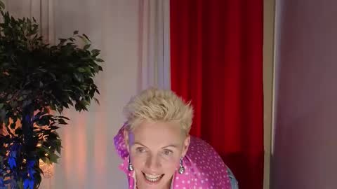 nymphvariety online show from September 20, 5:50 am