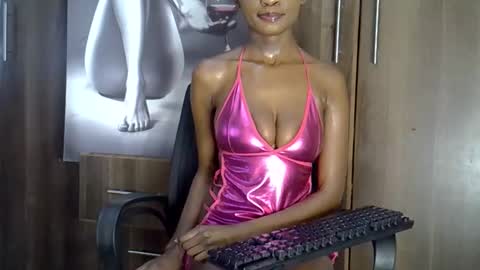 nyverra online show from June 6, 7:36 am