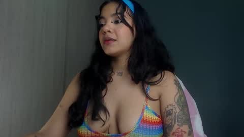 Vale online show from October 15, 1:52 am