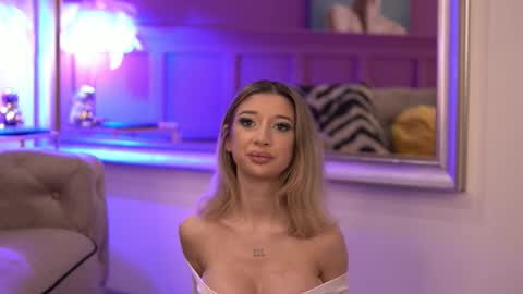 Odette online show from October 21, 5:00 am