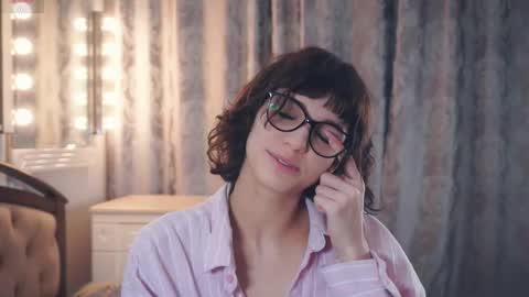 Thea online show from January 14, 5:45 am