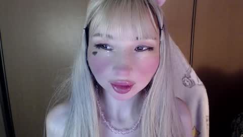 Milly online show from February 17, 2:11 am