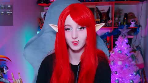 Snapshot of ohclementinee chatting on January 13, 9:41 am Clementine Clem online show from January 13, 9:41 am
