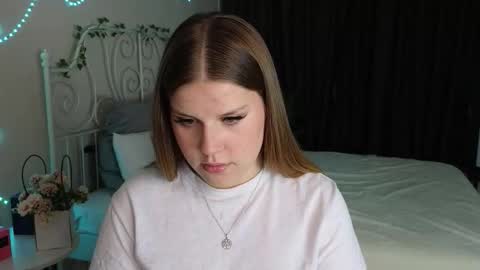 ohh_caitlyn online show from October 6, 1:44 am