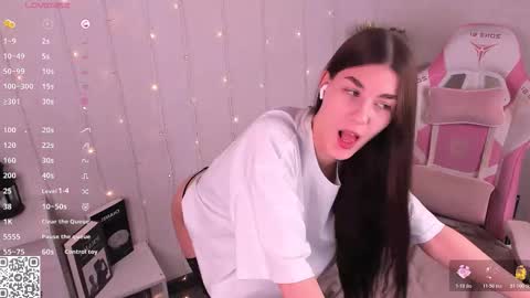 KAYA. online Tu We Th Fr Sa 0100AM - 0800AM Time zone of Germany Munich online show from March 26, 12:24 am