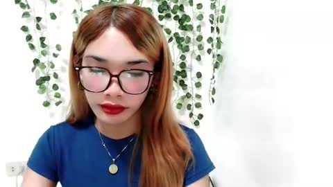 LIAN online show from November 20, 2:18 pm