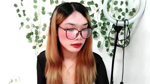 LIAN online show from November 6, 9:53 pm