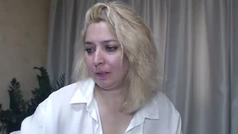 Iren online show from September 19, 7:18 am