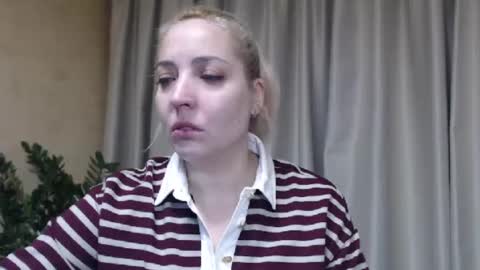 Mari online show from December 15, 6:57 pm