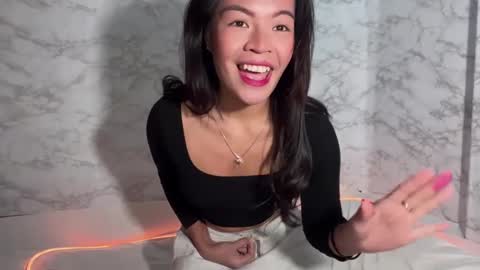 Snapshot of olala_baby_girl chatting on January 11, 11:45 am olala baby girl online show from January 11, 11:45 am