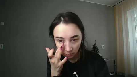 Snapshot of olivia_oliv chatting on February 18, 1:22 pm Olivia online show from February 18, 1:22 pm