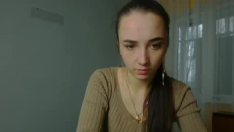 Snapshot of olivia_oliv chatting on December 9, 8:55 am Olivia online show from December 9, 8:55 am