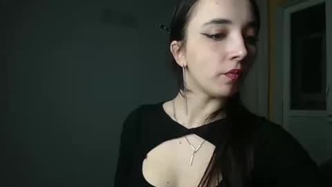 Snapshot of olivia_oliv chatting on January 23, 5:21 pm Olivia online show from January 23, 5:21 pm