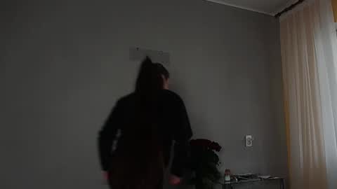 Olivia online show from April 20, 7:00 am