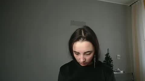 Snapshot of olivia_oliv chatting on February 20, 12:04 pm Olivia online show from February 20, 12:04 pm