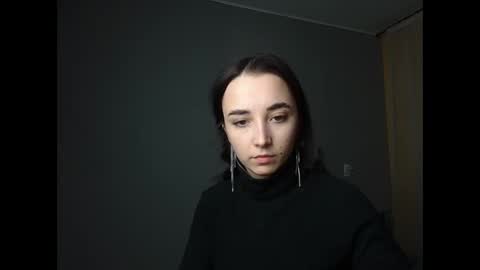 Snapshot of olivia_oliv chatting on February 17, 11:22 pm Olivia online show from February 17, 11:22 pm