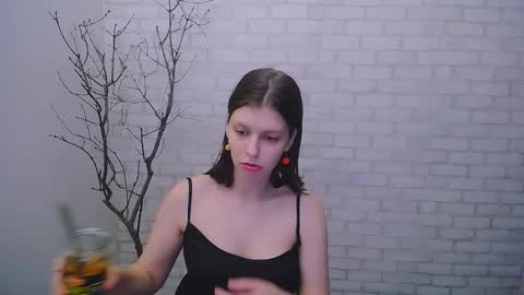 Olivia online show from January 11, 2:15 pm