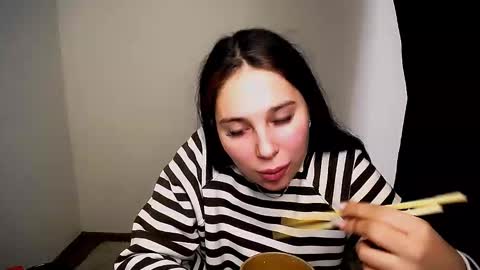 Olivia online show from November 14, 10:26 am