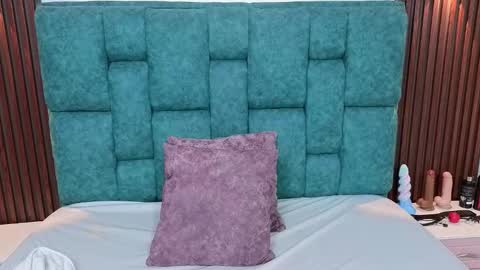 oliviabonnie online show from March 3, 7:09 pm