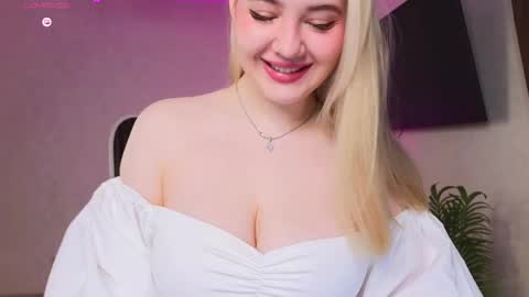 Olivia online show from May 12, 2:20 am